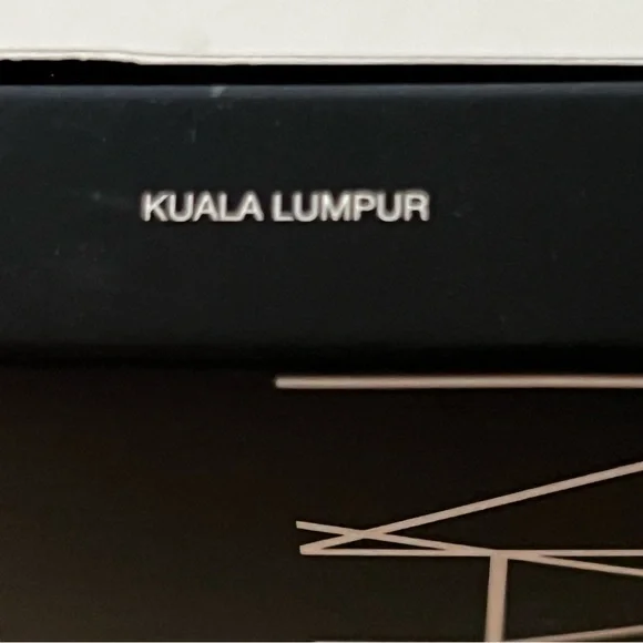 NARS Quad Eyeshadow Palette - Kuala Lumpur - Picture 7 of 8